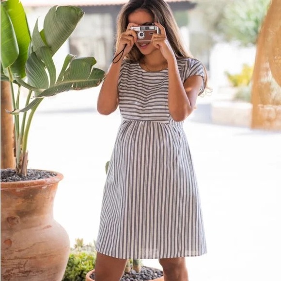 Seraphine Maternity Cotton Stripe Maternity & Nursing Dress - Picture 3 of 9